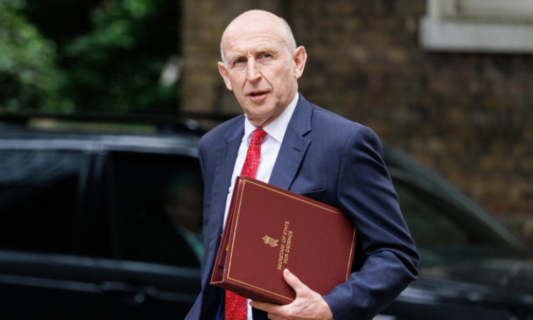 САЩ са абсолютно в НАТО, убеждава Великобритания